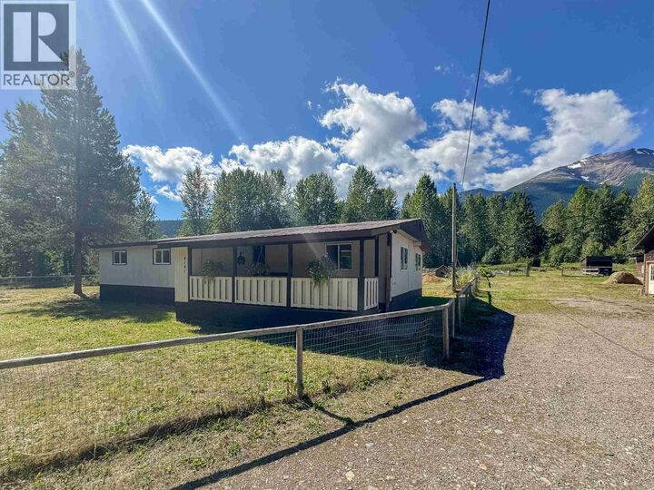 Property Photo: 4141 Whalen Road BC V0J 2N2