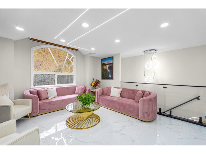 Property Photo: 4840 196 Street BC V3A 7Z7