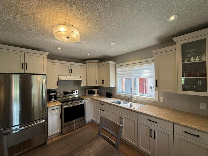 Property Photo: 785 Bowles Street MB R0K 0L0
