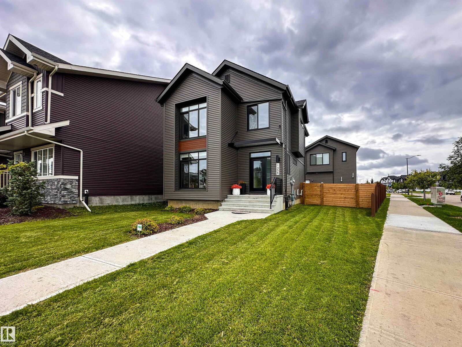 Property Photo: 356 Jensen Lakes Boulevard AB T8N 7H5