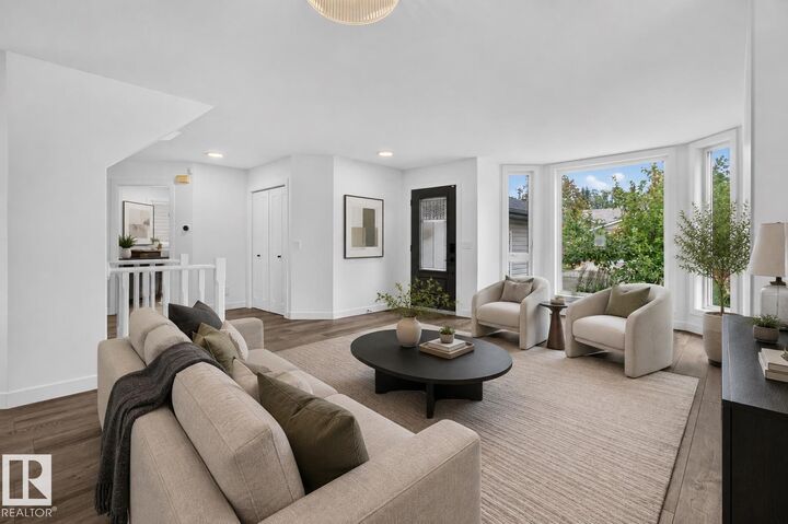 Property Photo: 229 Hillcrest Crest AB T8A 5V5