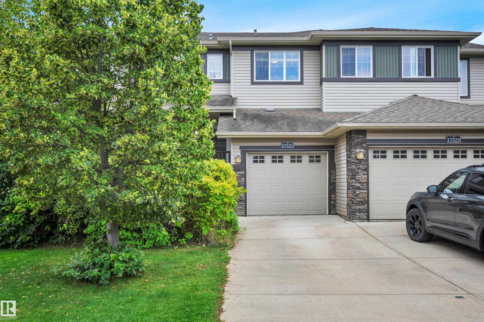Property Photo:  17321 8A Avenue SW  AB T6W 0M7 
