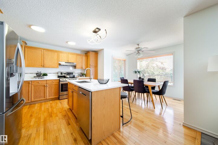 Property Photo: 4811 152 Avenue NW AB T5Y 3B8