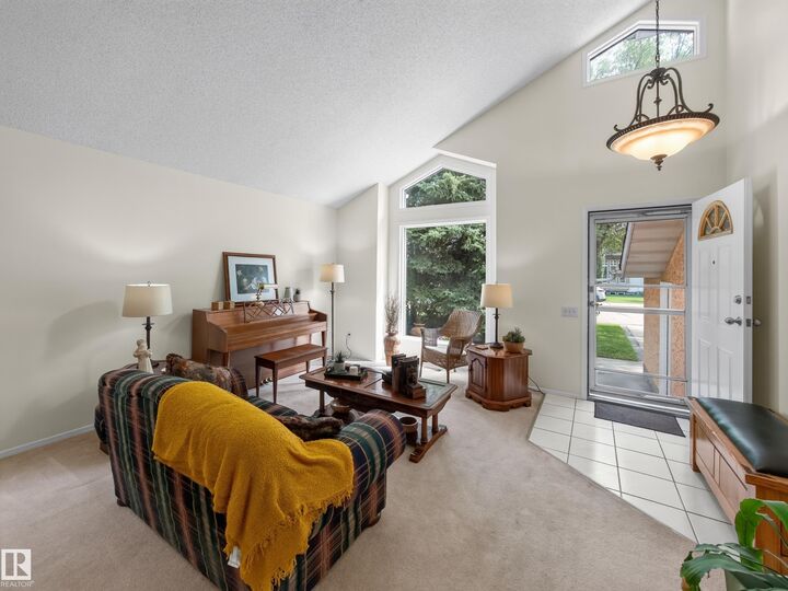 Property Photo:  1404 Falconer Road NW  AB T6R 2E1 