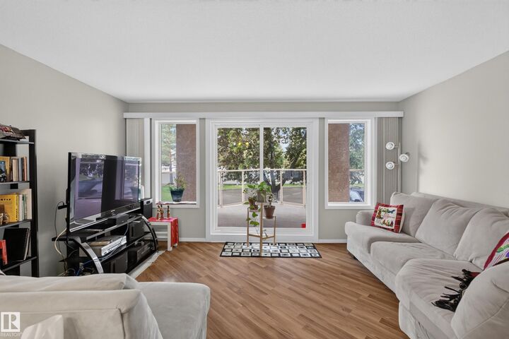 10421 42 Avenue NW 105 — photo 1