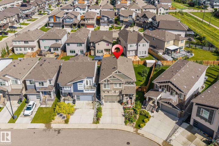 Property Photo:  923 174st SW  AB T6W 3V3 