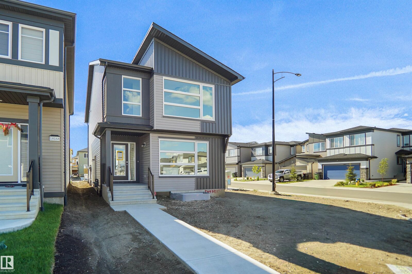 Property Photo: 1004 14 Avenue NW AB T6T 2X1