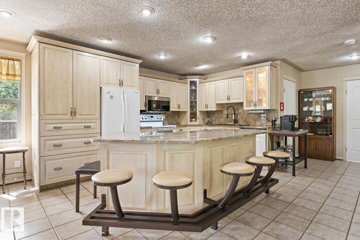 Property Photo:  47409 660 Highway  AB T9N 2J9 
