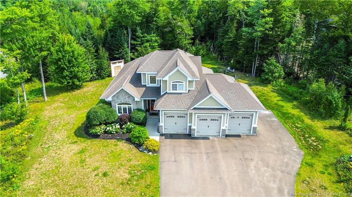 3 Eagle Ridge Court — photo 1