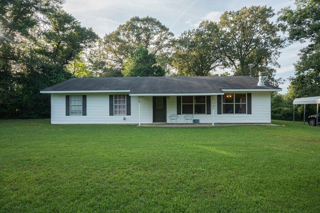 Property Photo:  347 Barron Road  LA 71467 