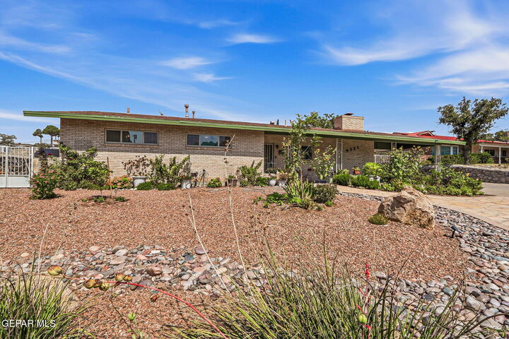 Property Photo: 4221 Hampshire Lane TX 79902