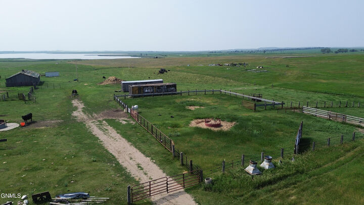 Property Photo:  19050 Highway 14  ND 58494 