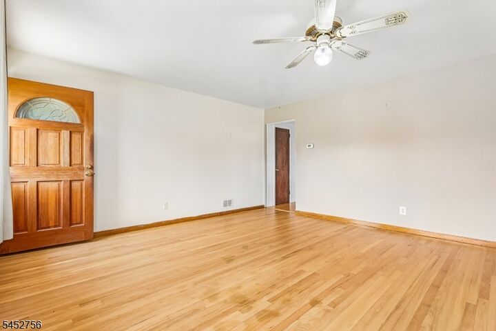 Property Photo:  124 Sonora Ave  NJ 08830 