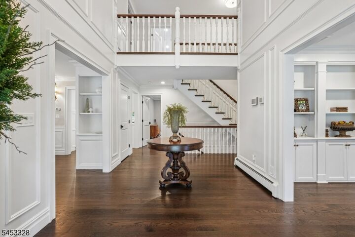 Property Photo:  662 Juniper Pl  NJ 07417 