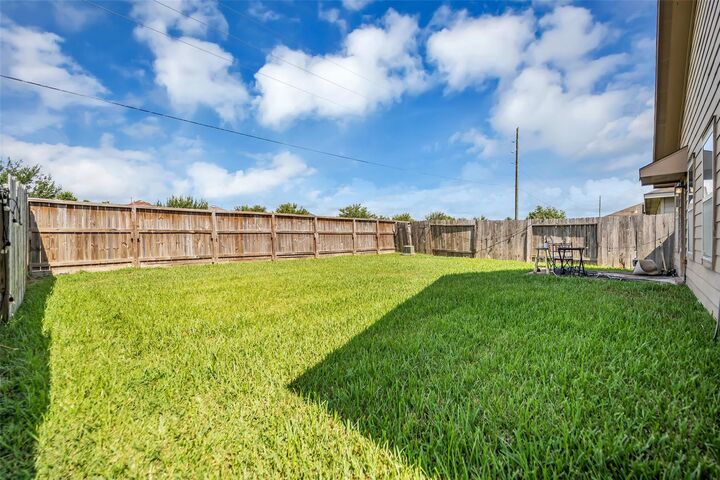 Property Photo:  14218 Brunswick Place Drive  TX 77047 