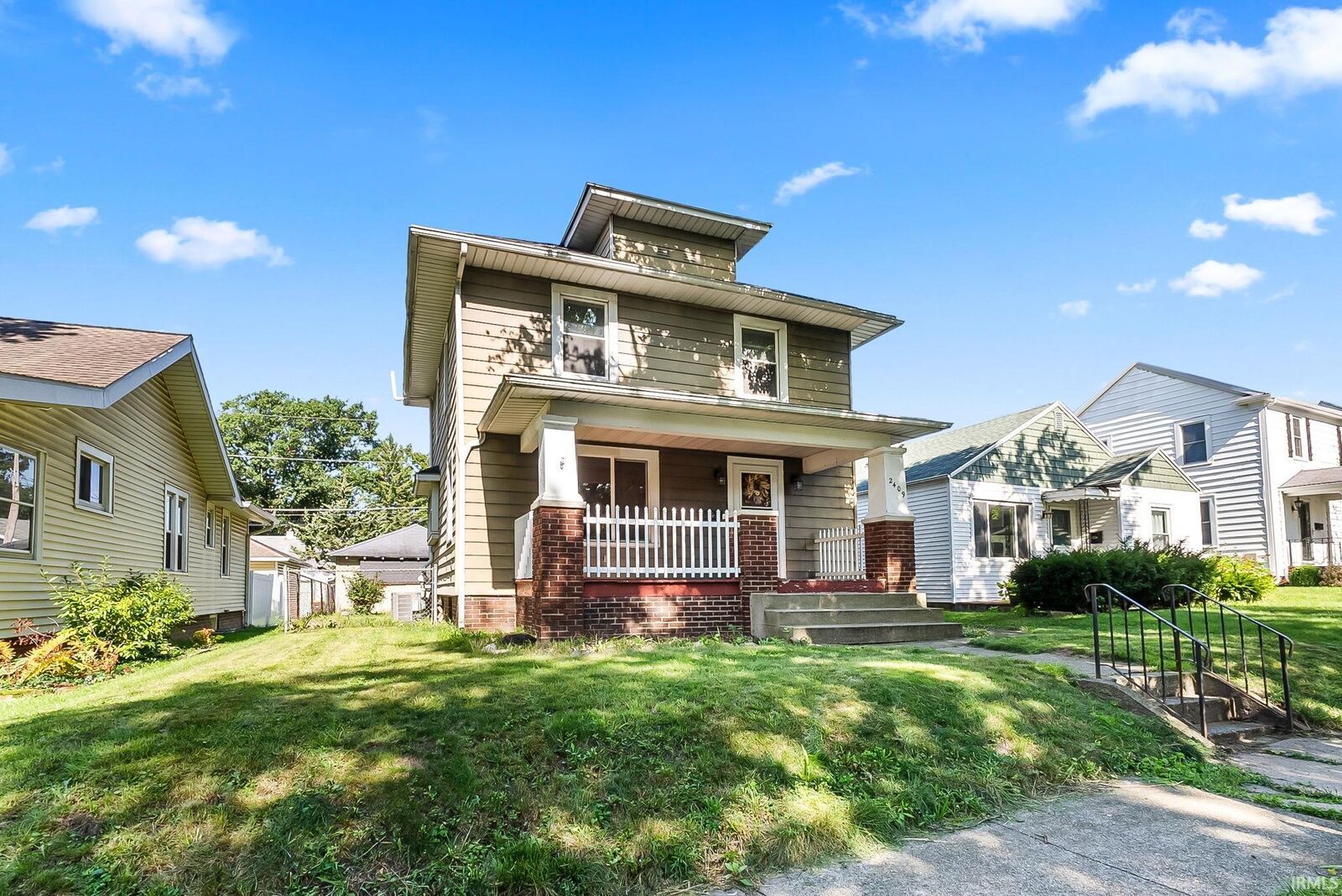 Property Photo: 2409 Terrace Road IN 46805