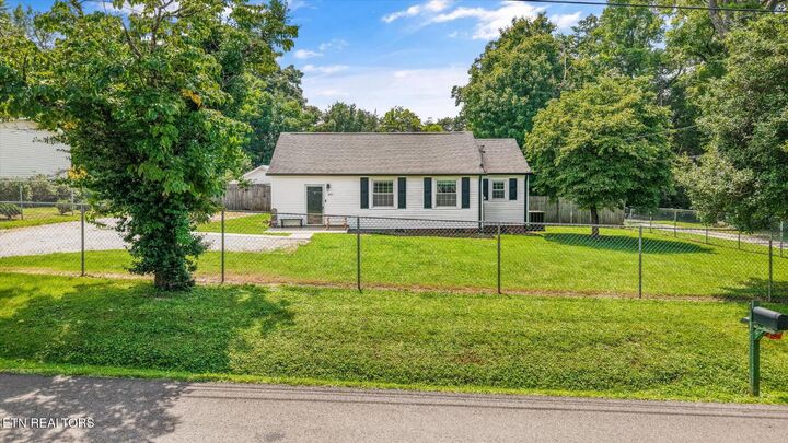 Property Photo:  6411 Bob Varner Rd  TN 37918 