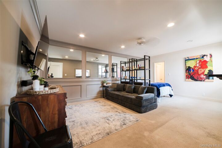 Property Photo:  11 Bryant Crescent 2A  NY 10605 