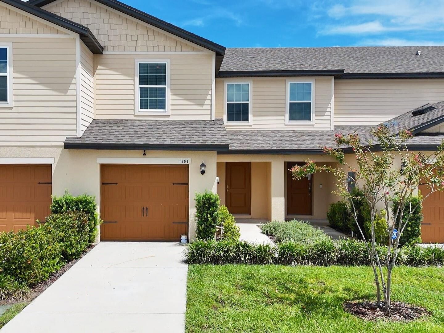 Property Photo:  1552 Wynford Circle  FL 32778 