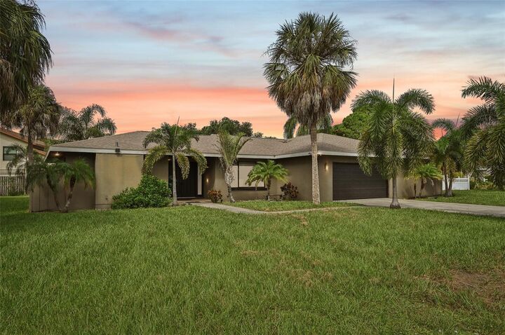 Property Photo:  6106 45th Street W  FL 34210 