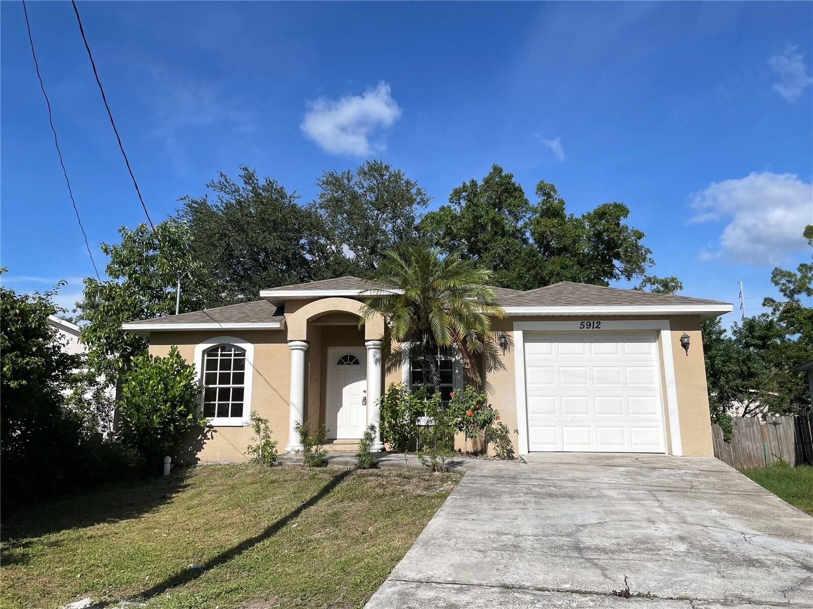 Property Photo:  5912 Mohr Loop  FL 33615 