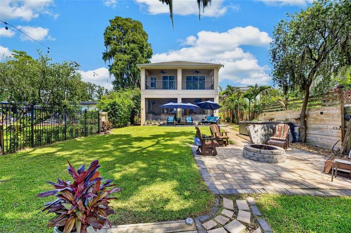 Property Photo: 303 W Chapman Road FL 33548