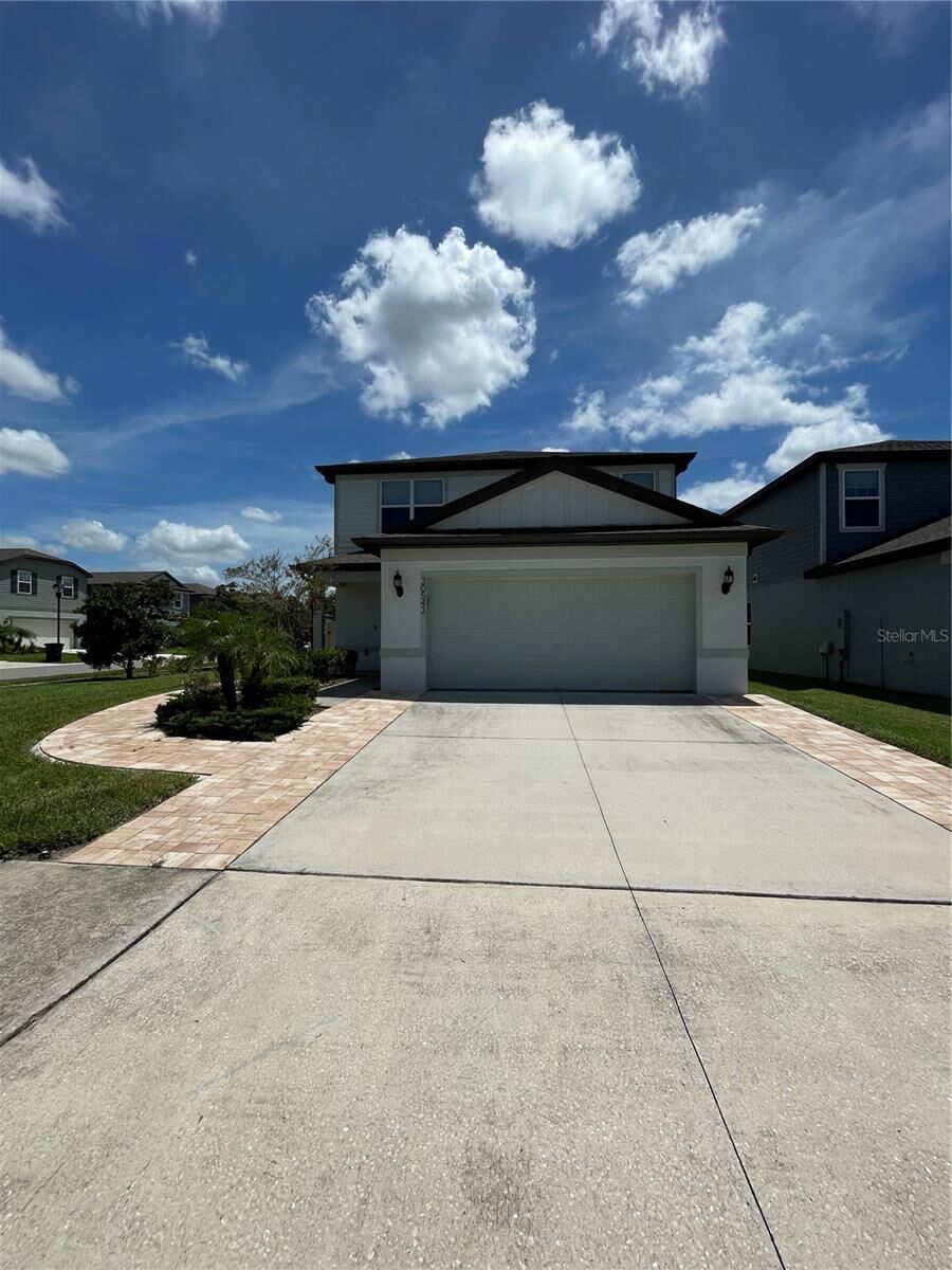 Property Photo:  30543 Thunderbird Dr  FL 33545 