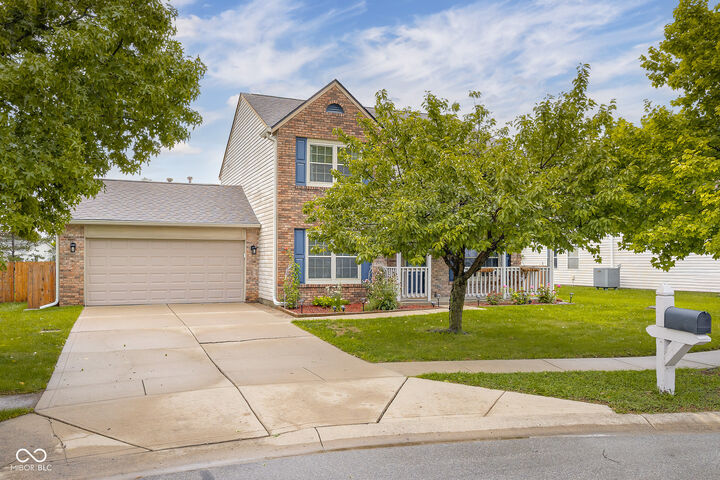 Property Photo:  688 Canary Creek Drive  IN 46131 