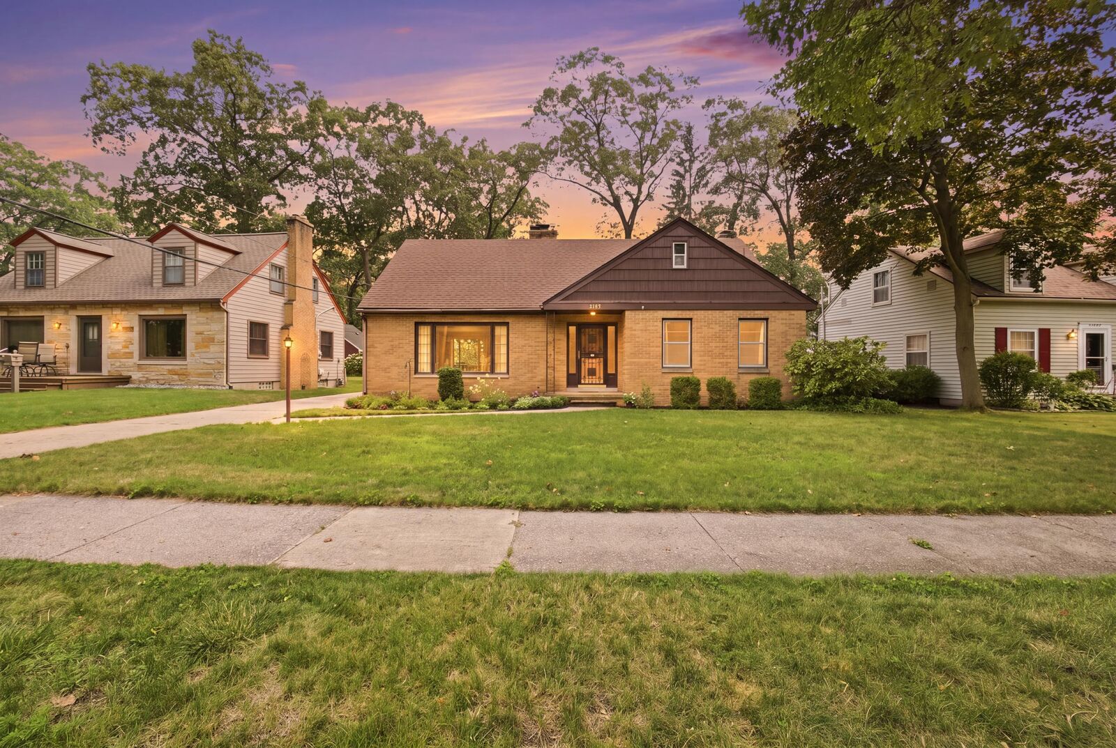 Property Photo: 1631 Glen Avenue MI 49441