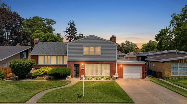 Property Photo: 9817 Tulley Avenue IL 60453