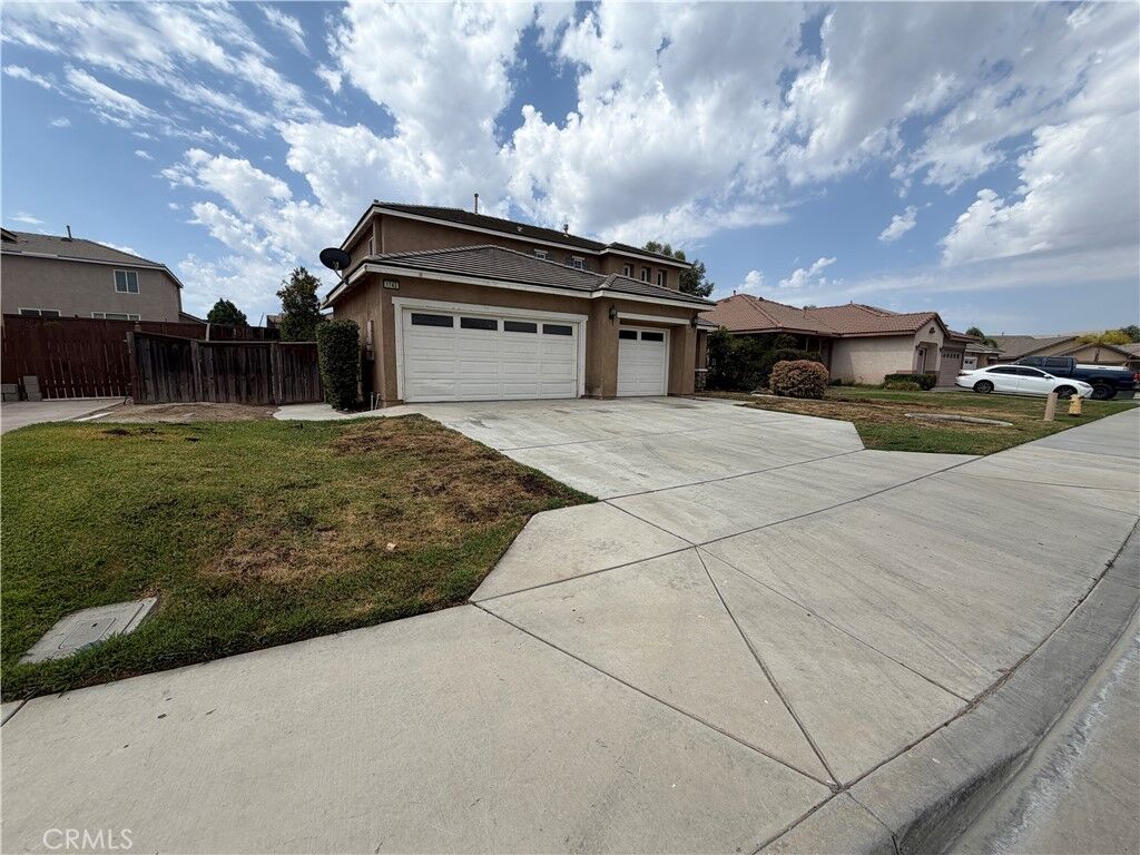 Property Photo:  1742 Welsh Drive  CA 92582 