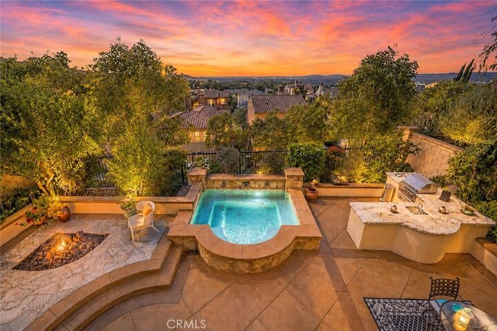 Property Photo: 107 Lattice CA 92603