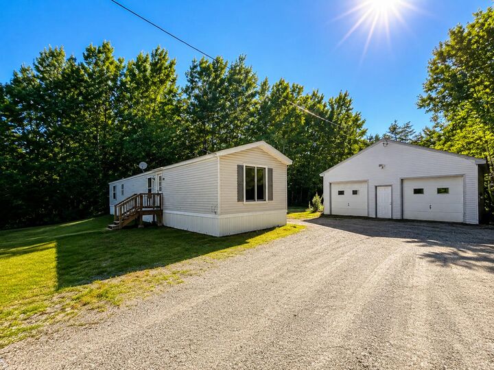 Property Photo:  209 Franklin Road  ME 04640 