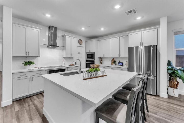Property Photo: 3912 Azul Way CA 95835