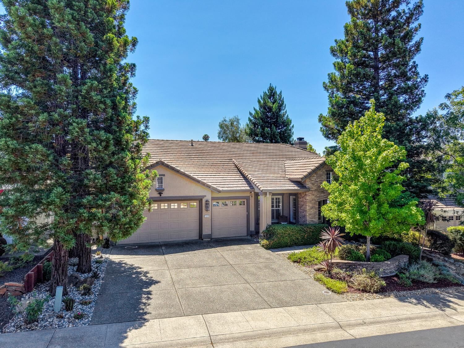 Property Photo: 1660 Iroquois Road CA 95765