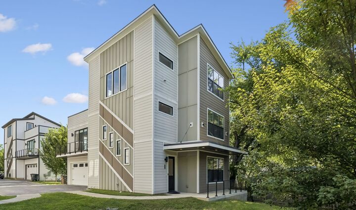 Property Photo:  507 Summit St  TN 37209 