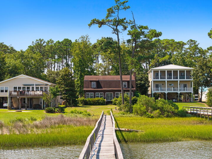 Property Photo:  2404 W Yacht Drive  NC 28465 