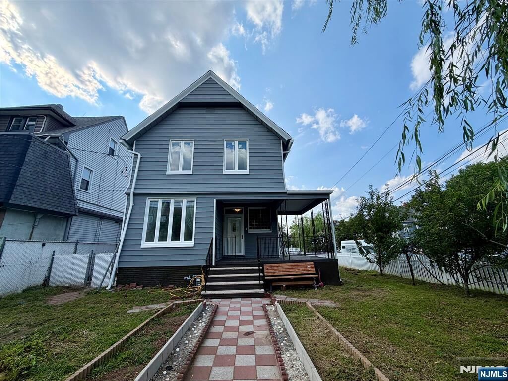 Property Photo:  39 Pangborn Place  NJ 07601 