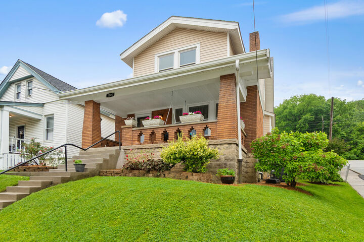 Property Photo:  1801 Jefferson Avenue  KY 41014 