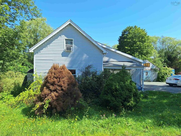 Property Photo: 444 Ellershouse Road NS B0N 1L0