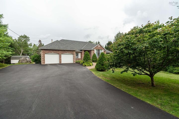 Property Photo: 215 Westwood Boulevard NS B3Z 1N1