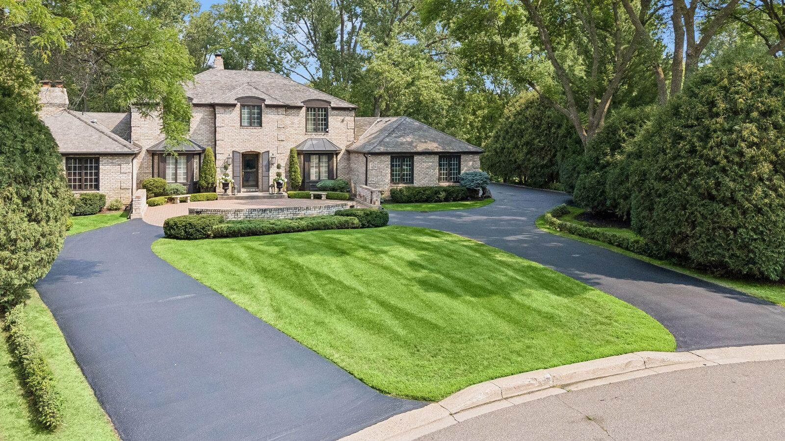 Property Photo:  5804 Long Brake Trail  MN 55439 