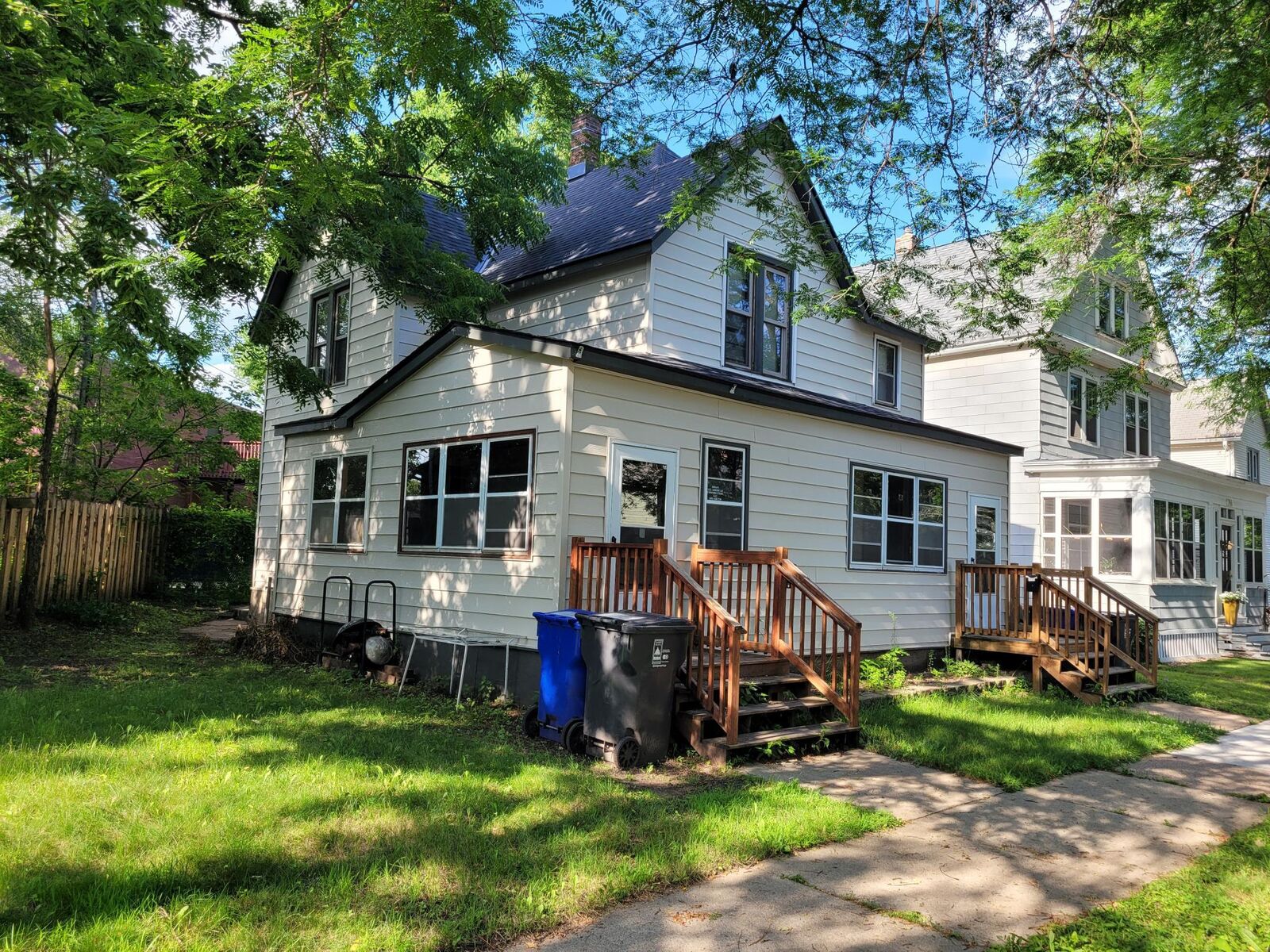 Property Photo: 763 Tuscarora Avenue MN 55102