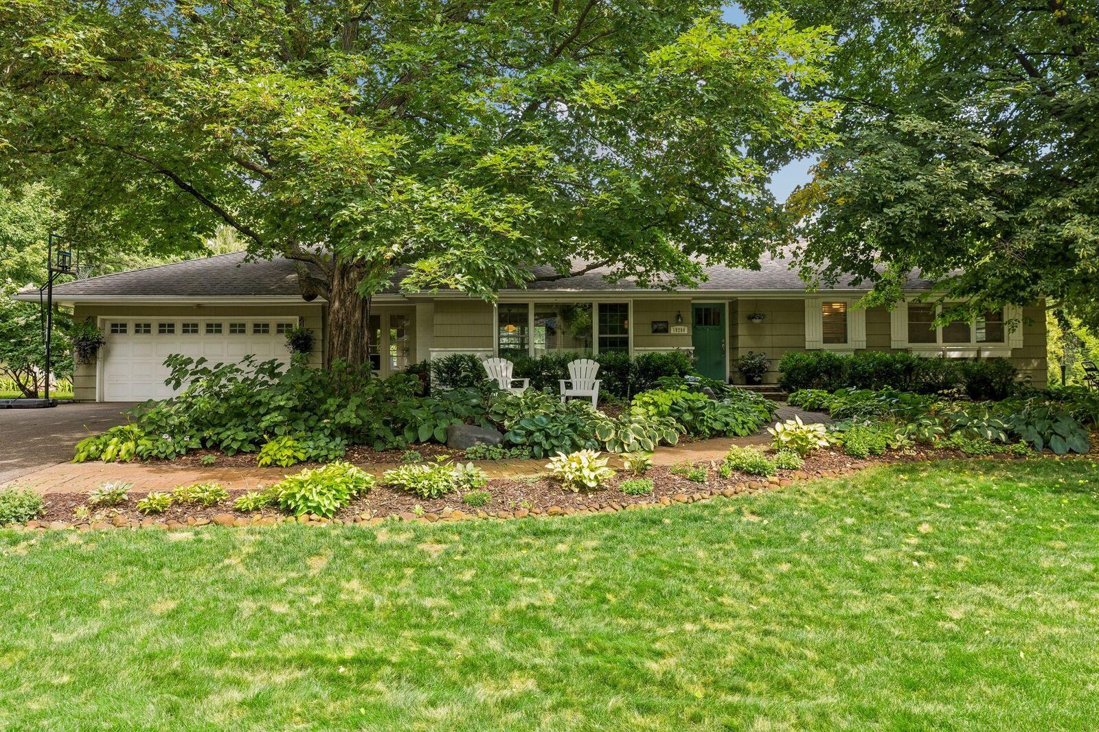 Property Photo:  18200 Fairhomes Lane  MN 55391 