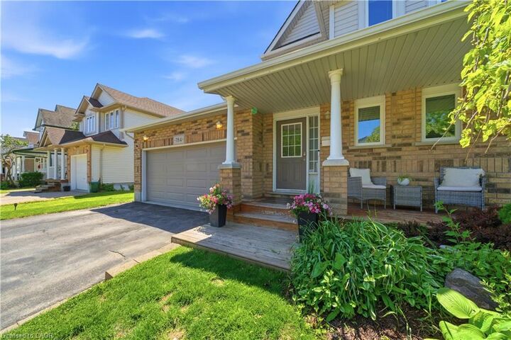 Property Photo: 784 Butternut Avenue ON N2V 2M3