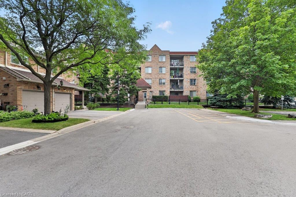 Property Photo:  3499 Upper Middle Road 212  ON L7M 4M7 
