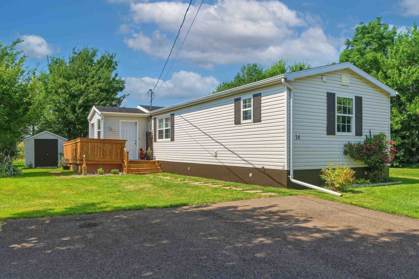 Property Photo: 24 Dale Drive PE C1N 4T4