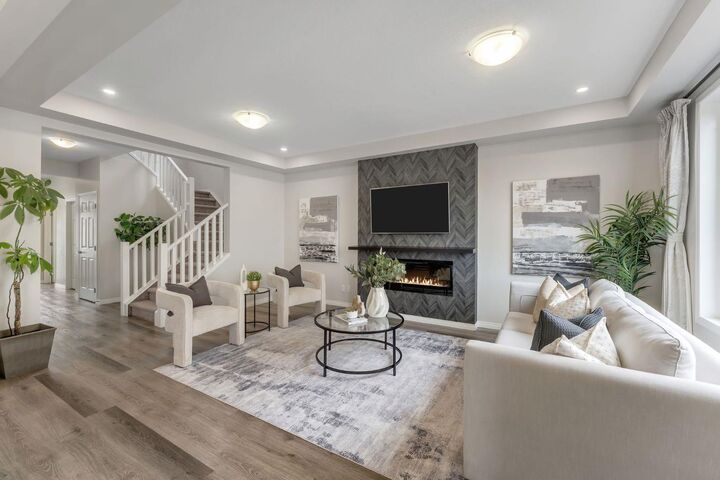 Property Photo:  121 Osborne Common SW  AB T4B 5G6 