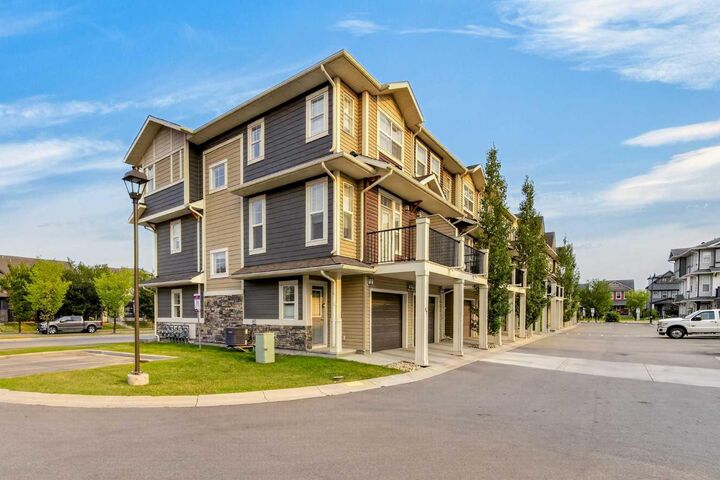 Property Photo: 87 Legacy View SE AB T2X 4H9