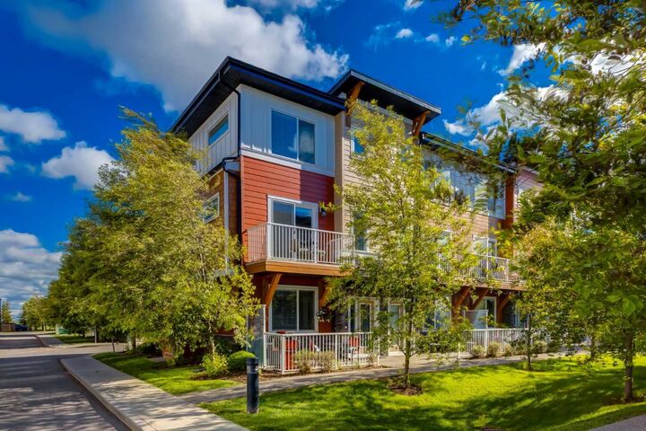 Property Photo: 111 Rainbow Falls Gate 17 AB T1X 0Z4